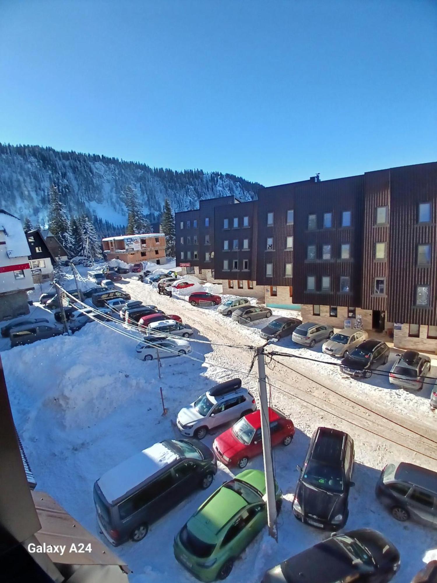 Mraz Apartment Jahorina Exterior photo